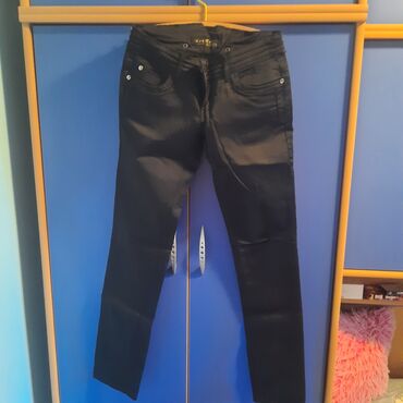 Ostala ženska odeća: Vel S i M
komad 300 din ili sve za 3500 din — 13