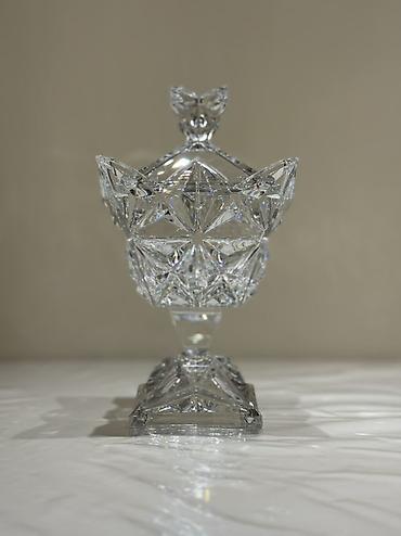 xonca qablari: Bohemia Jihlava Pyramid Xrustal Ayaqlı Konfet Qabı 286 mm. Karacadan — 1