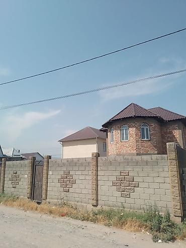Продажа коттеджей и домов: Ак-Ордо-3 конушунан 2 -кабаттуу уй сатылат, бекем кызыл кирпичтен — 1