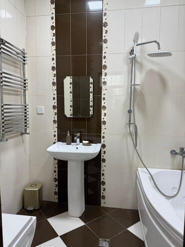 Bağ evlərinin kirayəsi: 250 kv. m, 7 otaqlı, Hovuzlu, Kanalizasiya, Kombi, Qaz — 20