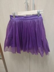 женские юбки тюльпан: Bənövşəyi rəngdə tull (tül) ətək 1 dəfə geyinilib təzədir 8-9 yas -