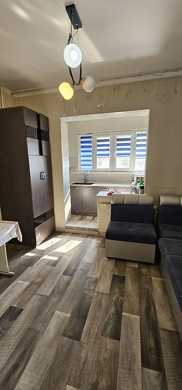 12 мкр: 2 комнаты, 52 м², 12 мкр 106 серия, 8 этаж, Косметический ремонт — 7