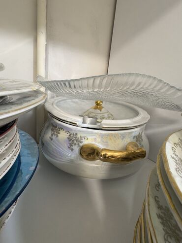 Digər dəstlər və servizlər: Şüşə qablar və boşqab dəstləri. Evdən hər şey təcili satılır ucuz - — 9