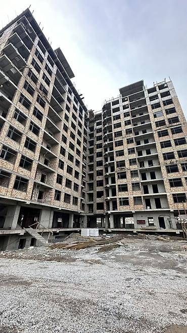 Продажа помещений свободного назначения: Продается квартира в строящемся доме (каркас-монолит, кирпичное — 1