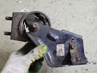 Подушки мотора: Подушка мотора Mazda 1997 г., Б/у, Оригинал, Германия — 13