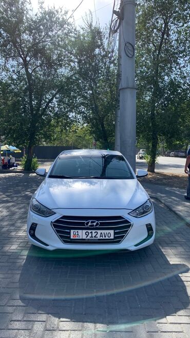 продаю или меняю с доплатой мне: Hyundai Avante: 2018 г., 1.6 л, Автомат, Бензин, Седан
