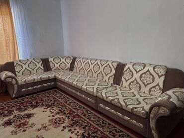 продажа диванов бу: Угловой диван, цвет - Бежевый, Б/у