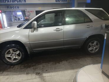 автомобил бу: Lexus LX: 2001 г., 0.7 л, Автомат, Бензин, Универсал