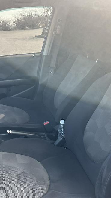 Honda: Honda Fit: 2007 г., 1.4 л, Вариатор, Бензин, Хэтчбэк — 9