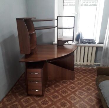 офисные столы ош: Компьютердик үстөлү, Колдонулган, Бурчтуу