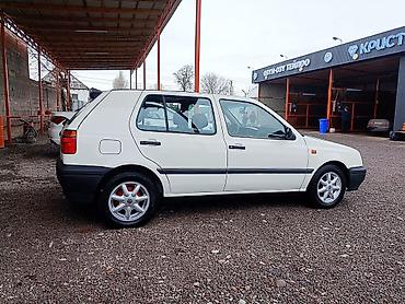Volkswagen: Volkswagen Golf: 1994 г., 1.8 л, Механика, Бензин, Хэтчбэк — 1