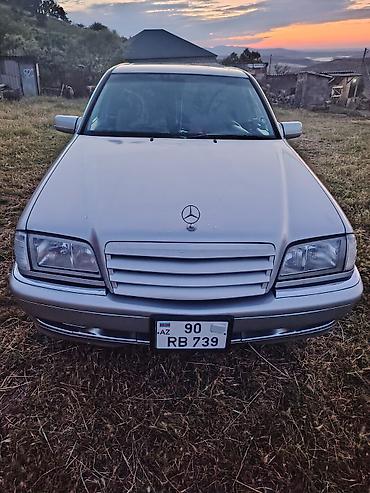 mercedes benz 208 d: Mercedes-Benz C-Class: 2.8 l | 1999 il Sedan — 1