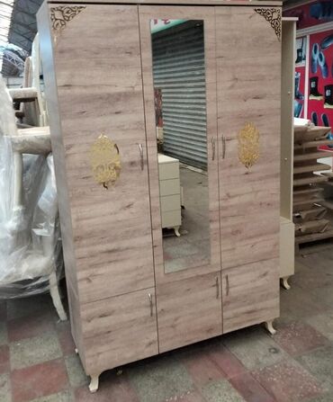 Dolablar: Açılan, 3 qapılı Düz dolab, Qarderob, paltar dolabı -da lalafo.az — 33 Dolablar: Açılan, 3 qapılı Düz dolab, Qarderob, paltar dolabı — 33