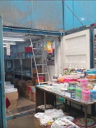 контейнер складской: Продажа торговых контейнеров, Дордой рынок, 40 тонн, С видеонаблюдением — 1
