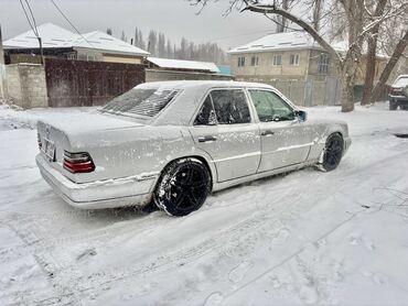 Mercedes-Benz: Mercedes-Benz W124: 1995 г., 3.2 л, Автомат, Бензин, Седан