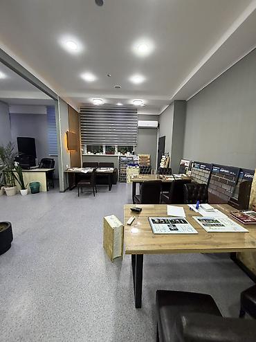 оффис: Продажа офисов 398 м², С ремонтом, Многоэтажное здание, 1 этаж — 8