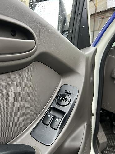 1000: Легкий грузовик, Hyundai, Стандарт, До 1 т, Новый — 8