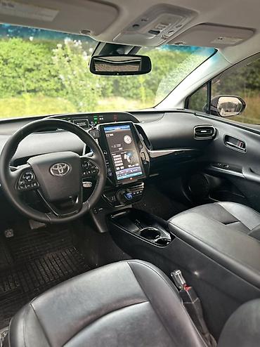 эска 8: Toyota Prius: 2017 г., 1.8 л, Автомат, Гибрид, Лифтбек — 10