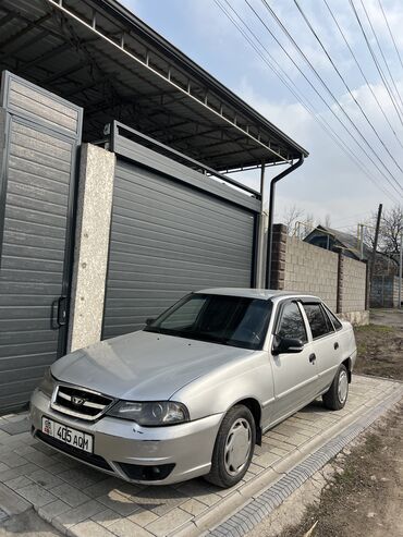 Daewoo: Daewoo Nexia: 2012 г., 1.5 л, Механика, Бензин, Седан