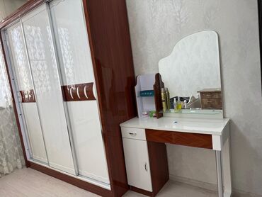 Təkərlər: Dolab ve termo birlikde 230azn. Unvan inqilab kuc m 3645 Nigaz