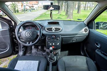 Renault: Renault Clio III – crni, 5 vrata, hečbek - Motor: benzinski — 12