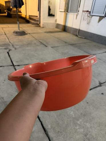 posuda za secka: Plastična vangla/posuda za domaćinstvo – narandžasta - Materijal — 1