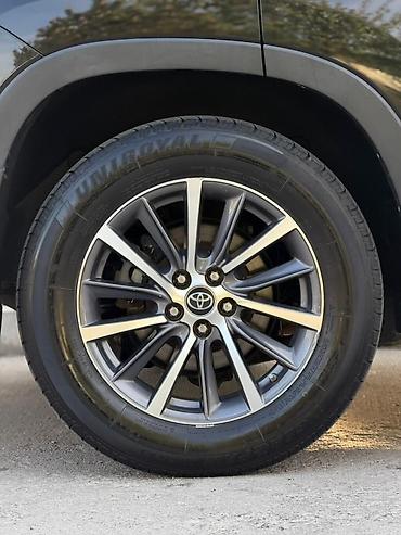 Toyota: Toyota Highlander: 2019 г., 3.5 л, Автомат, Бензин, Внедорожник — 7