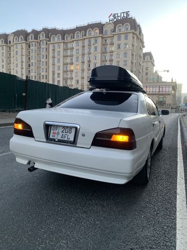 Nissan: Nissan Laurel: 2002 г., 2 л, Автомат — 2