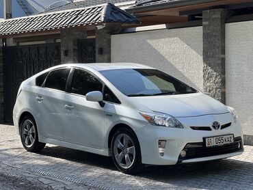 Toyota: Toyota Prius: 2013 г., 1.8 л, Вариатор, Гибрид, Хэтчбэк
