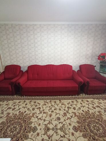 диван в комплекте с креслами: Диван-кровать, Б/у