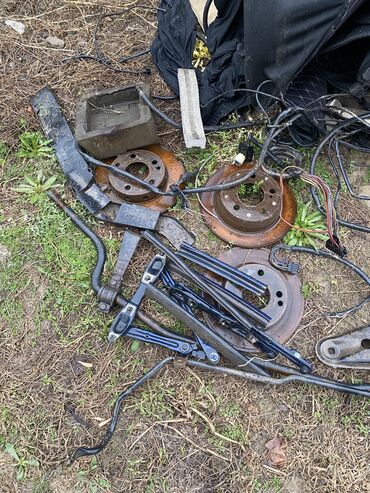 Другие автозапчасти: Мерседес 190 Нет 2.0бензин двигатель продан Есть коробка 4 ступ Есть — 36