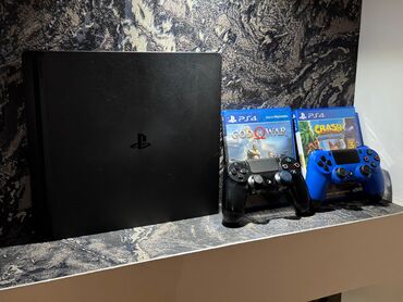 PS4 (Sony Playstation 4): Salam plombasi acilmayib yəni hec bir detali deyisilmeyib tam ideal