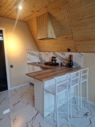 Günlük kirayə evlər: 40 kv. m, 2 otaqlı, İnternet, Qaz, İşıq — 20