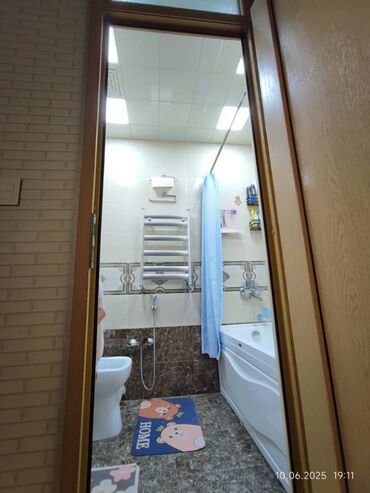 Uzunmüddətli kirayə mənzillər: Kohne guneshlide 40 nomreli avtobusun son dayanacaqinda Yeni tikilide — 12