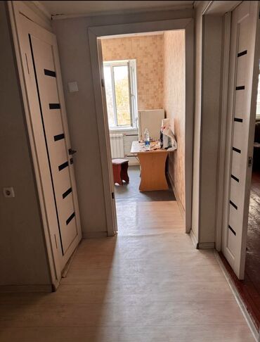 сколько стоит однокомнатная квартира: 1 комната, 32 м², Индивидуалка, 5 этаж, Косметический ремонт
