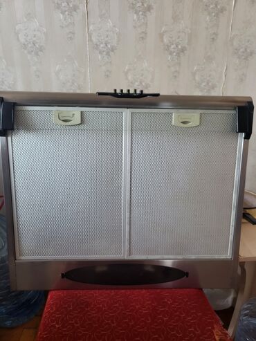 Aspirator yaxsi veziyyetde 1 lampasi yanip deyisilmelidi. tecili
