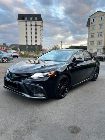продаю авто с последующим выкупом: Toyota Camry: 2021 г., 2.5 л, Автомат, Гибрид, Седан