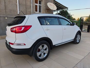 Kia: Kia Sportage: 2.4 l | 2011 il Sedan — 7