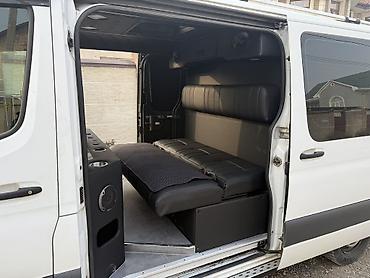 Легкий грузовой транспорт: Легкий грузовик, Mercedes-Benz — 6