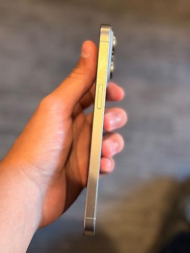 telefon ekran: IPhone 15 Pro Max, 256 GB, Natural Titanium, Face ID — 4