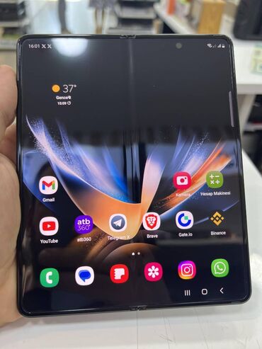 z fold 3: Samsung Galaxy Z Fold 3, 256 GB, rəng - Qara, Barmaq izi, İki sim kartlı, Face ID