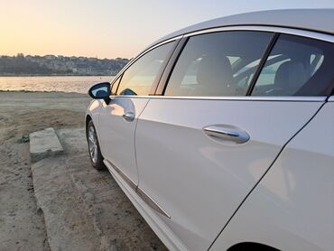 Chevrolet: Chevrolet Cruze: 1.4 l | 2017 il 136500 km Sedan — 34