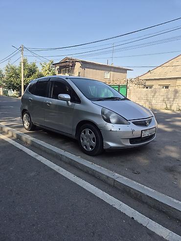fit 2: Honda Fit: 2002 г., 1.3 л, Вариатор, Бензин, Хэтчбэк — 2