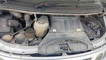 другой: Toyota Estima Emina (X) — полноразмерный праворульный минивэн. машина — 4