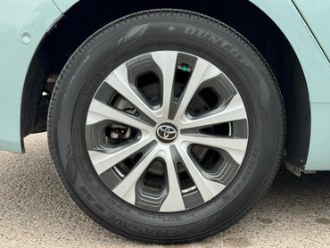 Toyota: Toyota Prius: 2019 г., 1.8 л, Вариатор, Гибрид, Седан — 11