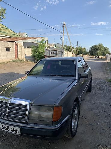 eafc 25: Mercedes-Benz E-Class: 1991 г., 2.3 л, Механика, Бензин, Седан — 3