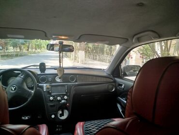 Mitsubishi: Mitsubishi Airtrek, qara rəng, universal kuzov. Xüsusiyyətlər: - — 10