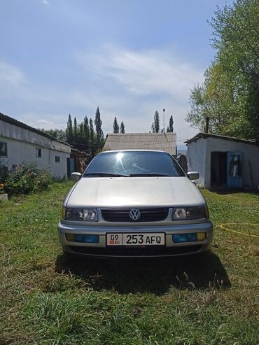 Volkswagen: Volkswagen Passat: 1996 г., 1.8 л, Механика, Бензин, Седан