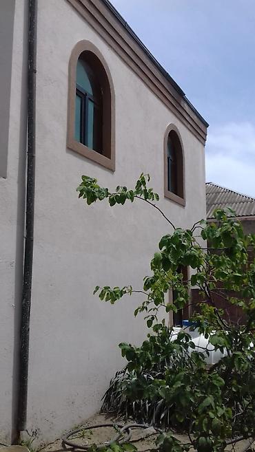 suvalanda ev: Şüvəlan qəs. 7 otaqlı, 256 kv. m, Orta təmir — 2