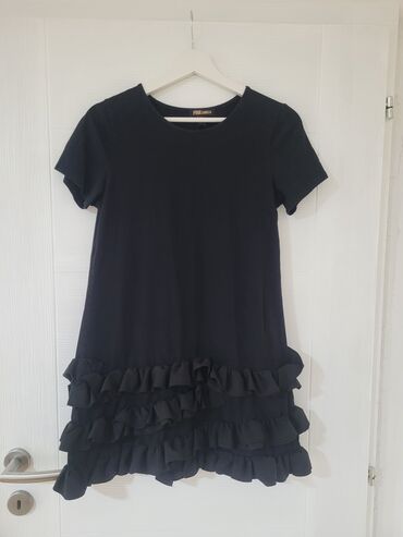 Dresses: S (EU 36), M (EU 38), color - Black, Other style, Short sleeves
